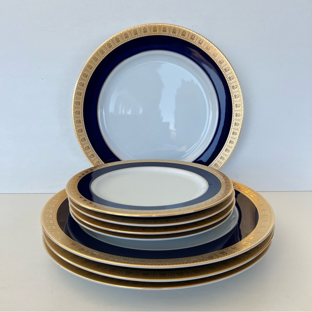 YAMASHIGE Japan 8 Pc Cobalt Blue Gold Encrusted Dinner w Salad Plates Porcelain